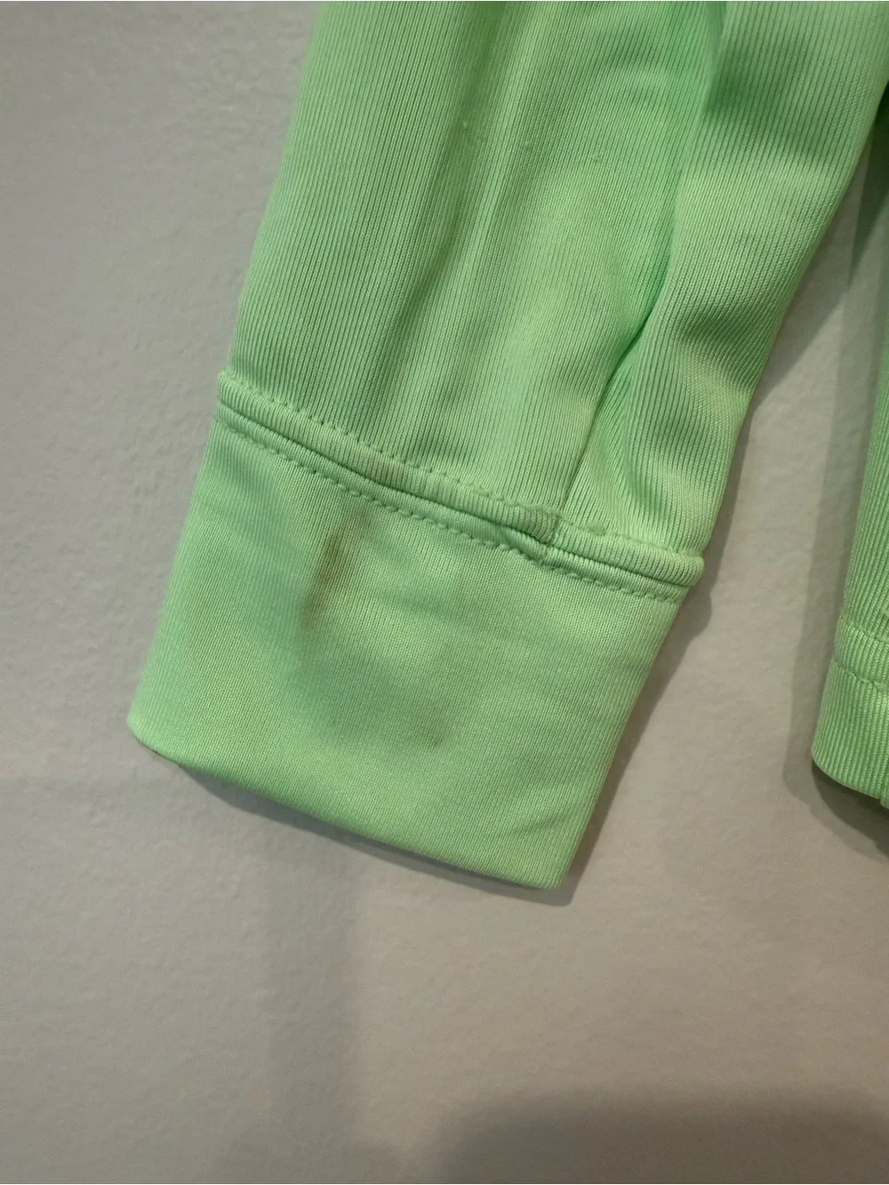 Patagonia Bright Green Kids Capilene Silkwweight Top Flipper Flitz Seal